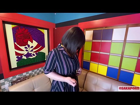 ❤️ Una maca japonesa de grans tetes es masturba amb joguines sexuals i té un orgasme. Ella parla en una entrevista de la seva putada experiència. Tetes enormes i cony pelut gemegant fort. Osakaporn ☑ Porno preciós al porno ca.pornma-com.ru
