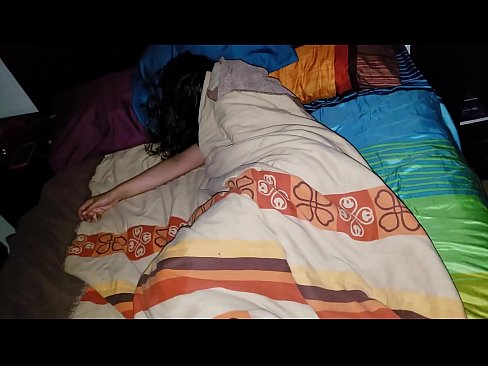❤️ El fillastre renya la seva jove madrastra mentre dorm. ☑ Porno preciós al porno ca.pornma-com.ru
